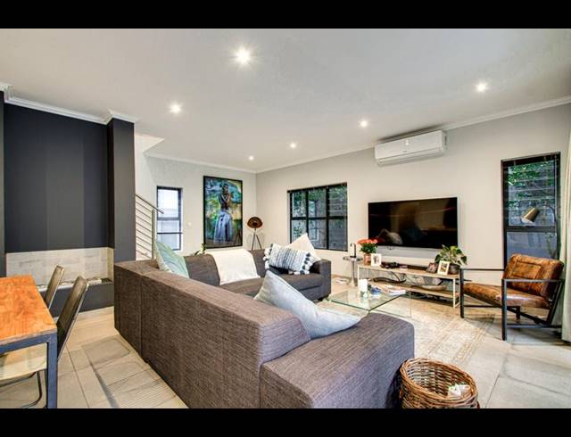 4 BEDROOM PROPERTY TO RENT IN BRYANSTON